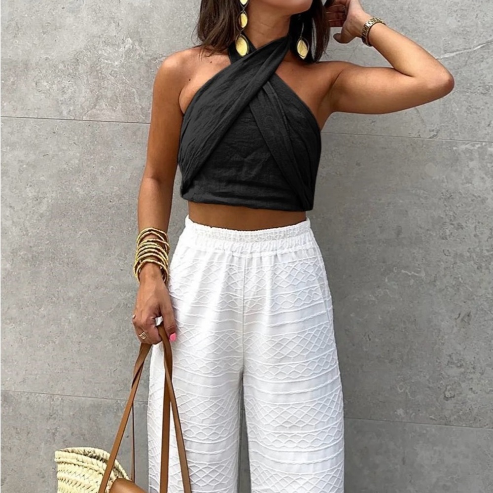 Commense Cotton & Line Crisscross Halter Tank Top size Medium